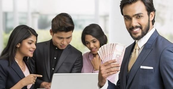 الرواتب في البحرين للمغتربين 