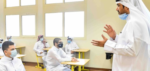 راتب المدرس في قطر 