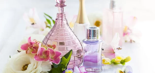 كيفية صناعة العطور بدون كحول