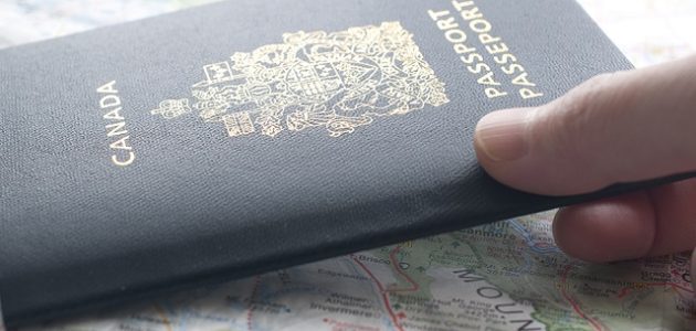 كم مدة الحصول على الجواز الكندي