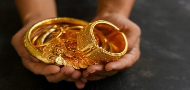 هل الذهب الملبوس عليه زكاة
