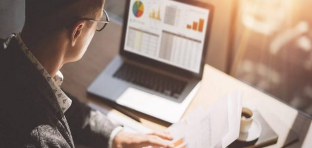 قائمة المهن المسموح بها للعمل الحر