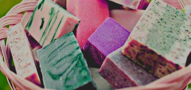 كيفية صناعة الصابون في المصانع بالتفصيل والخطوات