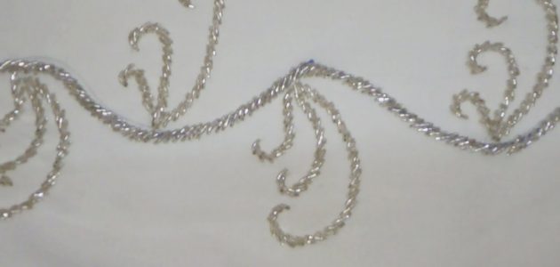 رسومات تطريز بالخرز على الملابس