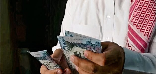 قرض شخصي بالتقسيط بدون كفيل للمقيمين بالسعودية من الراجحي والأهلي التجاري