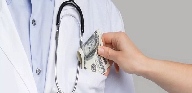 راتب الطبيب في كندا