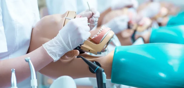 تخصص طب الاسنان