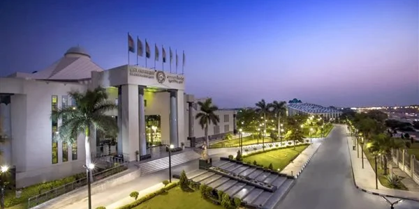 مصاريف جامعة مصر للعلوم والتكنولوجيا وخطوات التقديم