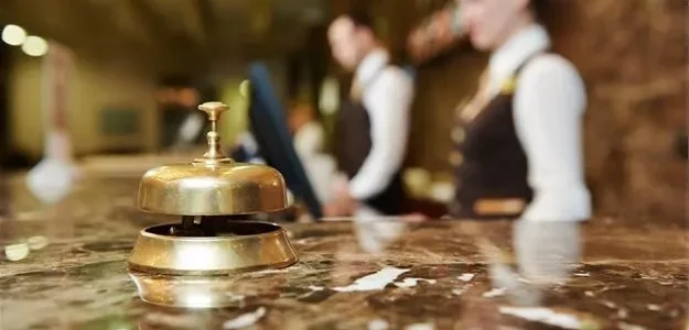 خريج سياحة وفنادق بيشتغل ايه