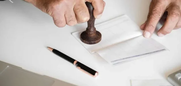 كشف حساب بنكي مختوم