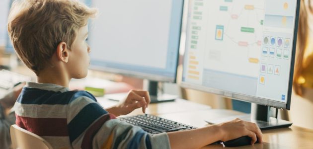 ابدا ازاي في تعليم ابني البرمجة