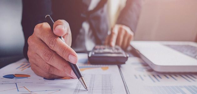 حساب ضريبة الشركات في الإمارات