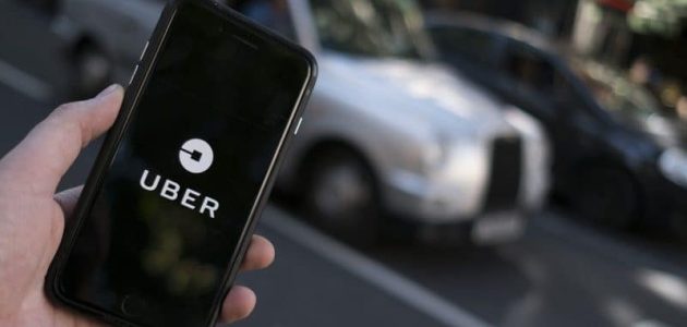 هل تقبل اوبر سيارة بدون سائق