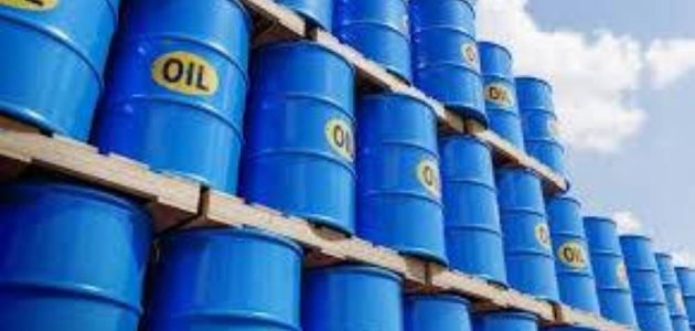 أسعار النفط تصل إلى أعلى مستوى خلال 3 أسابيع، متجهة نحو 71 دولاراً