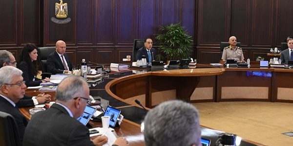 إعادة تخصيص أراضٍ جديدة لإنشاء مخازن في المنطقة الصناعية بالسويس لتعزيز الاقتصاد المحلي