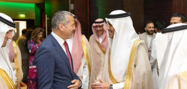 السعودية تكشف عن مبادرات ثورية لدعم صناعة النقل البحري في لندن: تفاصيل حصرية!