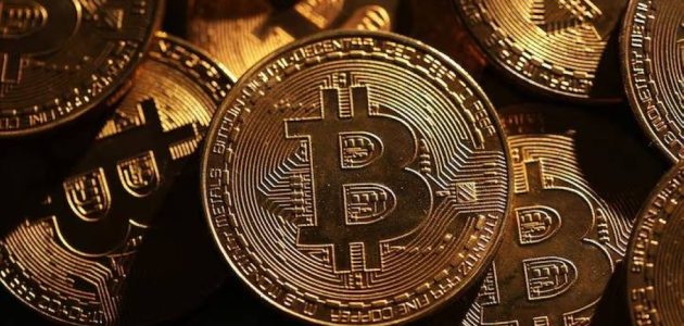 ترمب يتصدر عالم العملات الرقمية: هل تصل البيتكوين إلى 125 ألف دولار؟