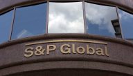 قوة النشاط غير النفطي وزيادة التدفقات الاستثمارية تعززان تصنيف السعودية وفقًا لـ S&P Global