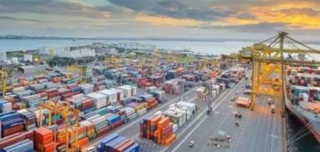 "مصر تحقق إنجازًا اقتصاديًا: انخفاض عجز الميزان التجاري بنسبة 9.5%!"