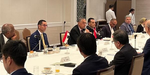 مصر واليابان تتعاونان في مشروعات الطاقة المتجددة وتطوير محطات الرياح والموانئ اللوجستية