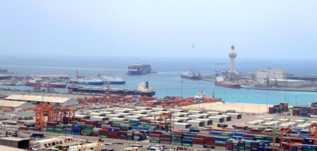 ميناء جدة يعزز موقعه الاقتصادي بربطه بخمسة موانئ عالمية جديدة