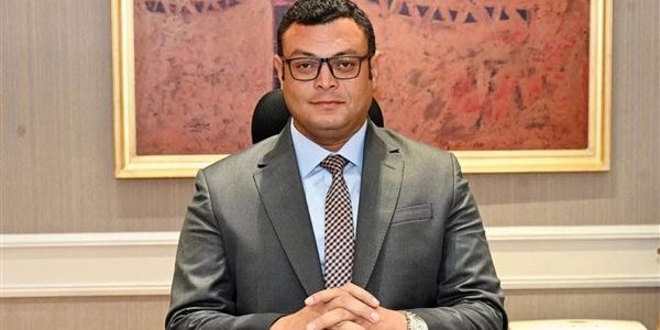 وزير الإسكان يتخذ 24 قراراً حاسماً لمكافحة مخالفات البناء في مدينتي السادات ودمياط الجديدة