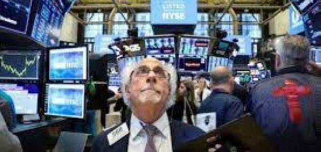 أسواق المال العالمية تستعد لنتائج اجتماع ترمب وزيلينسكي في واشنطن