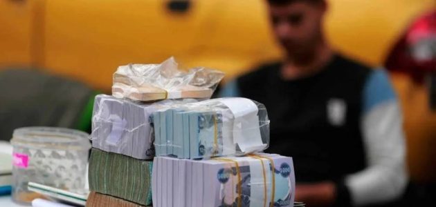 ارتفاع الدينار العراقي وتراجع ملحوظ لسعر الدولار في السوق الموازية