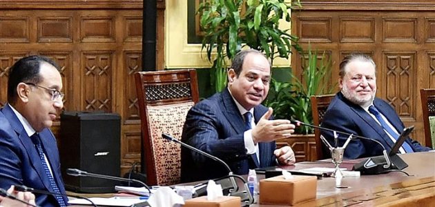 السيسي يشدد على أهمية مرونة سعر الصرف وتعزيز الحصيلة الدولارية للاقتصاد المصري