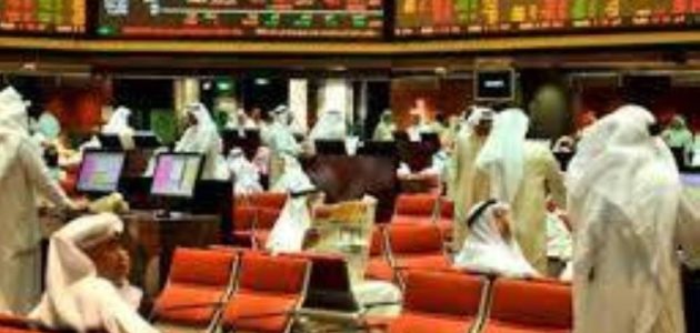 تراجع ملحوظ في مؤشرات بورصات الخليج وسط تقلبات السوق الاقتصادية