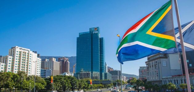 جنوب أفريقيا تسعى لتخفيف تأثير رسوم الجمارك على سوق العمل