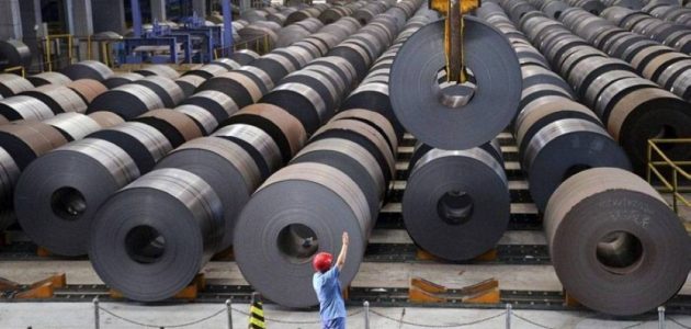 واشنطن تعلن عن توسيع التعرفة الجمركية على الصلب والألومنيوم وتأثيرها على الأسواق العالمية